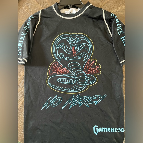 Cobra Kai youth shirt - Picture 1 of 5